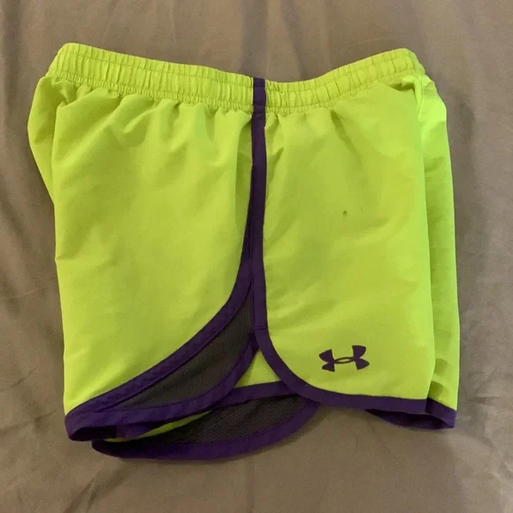 Youth XL athletic shorts - Picture 2 of 4